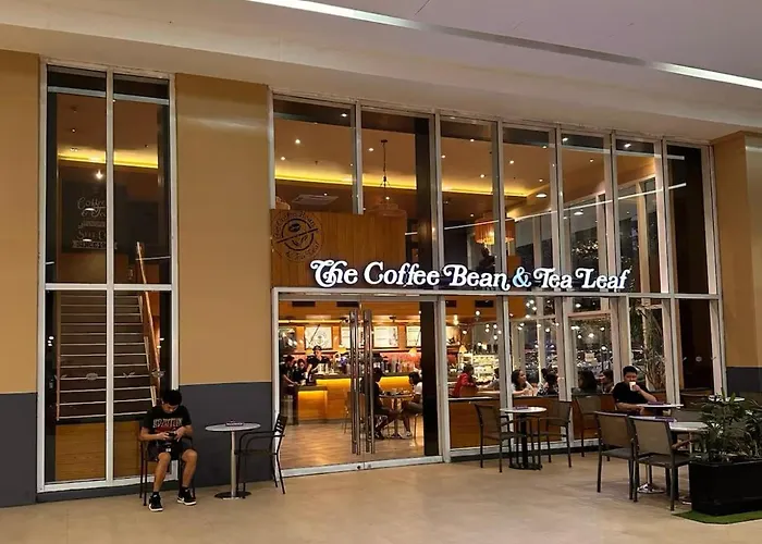 شقة High Rise Haven In Makati With Balcony And View